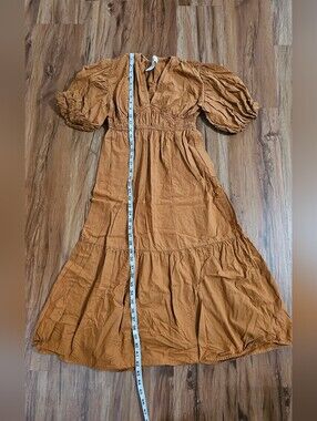 Jessica Simpson Size Medium Rust Brown Tiered Midi Dress with Puff Sleeves